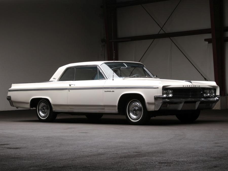 Oldsmobile Super 88 2-Door Holiday Hardtop '1963